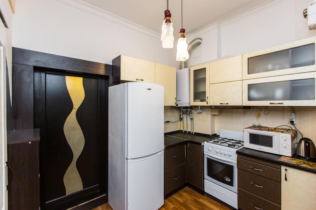 Квартира Подобово Біля Площі Ринок Вулиця Староєврейська 17 Lviv Exterior photo
